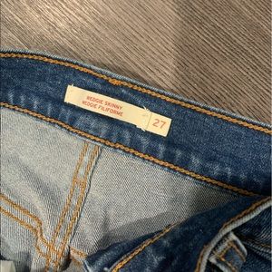 Levi’s Wedgie Size 27